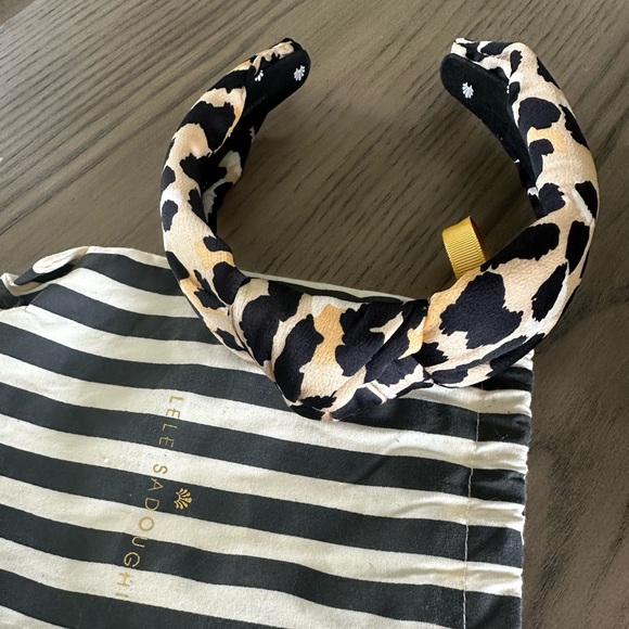Lele Sadoughi SILK LEOPARD PRINT HEADBAND, like new - Picture 4 of 5